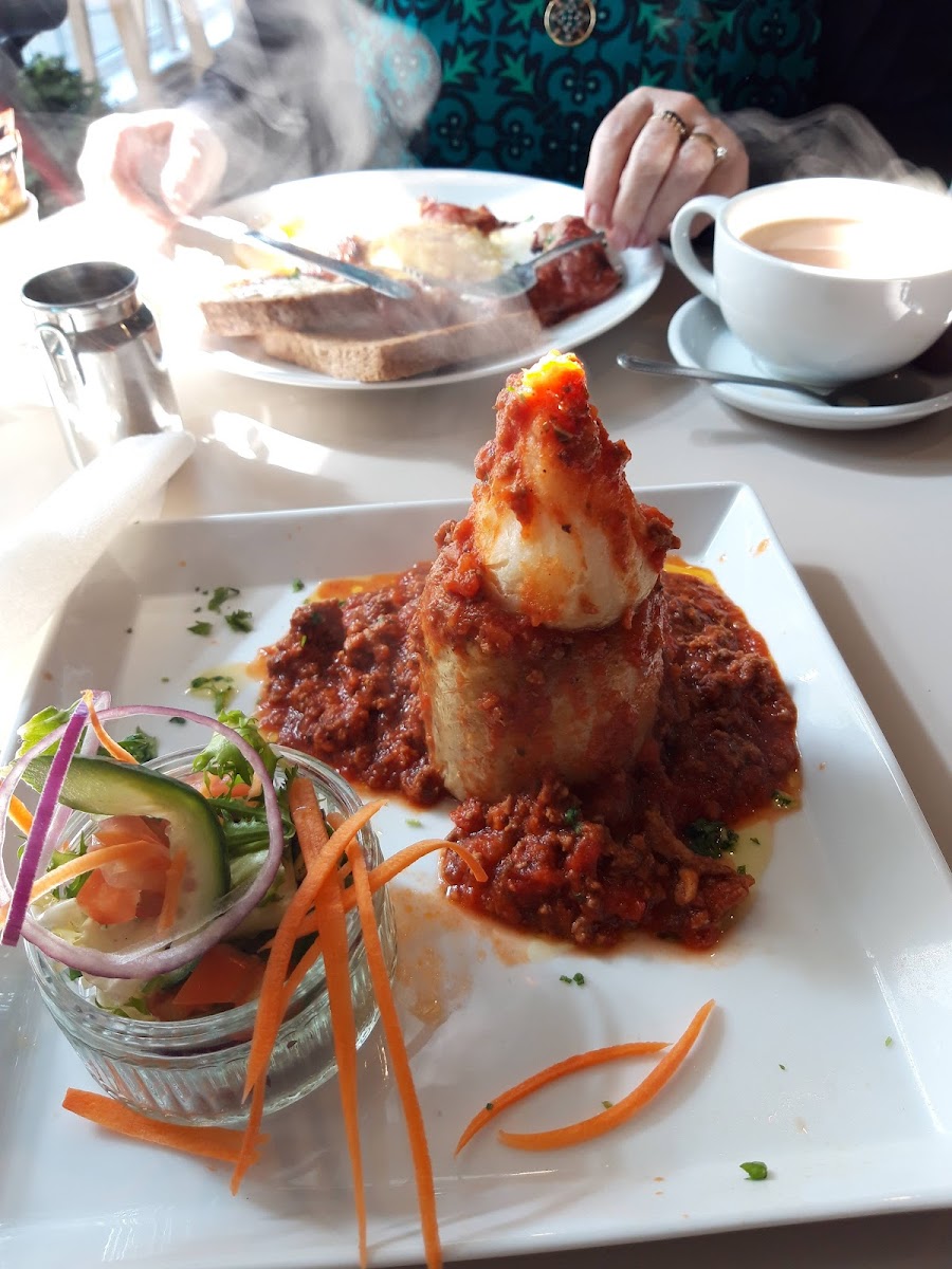 Amo Cafe Bar Bistro-6